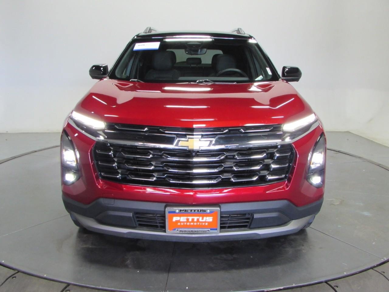 Used 2025 Chevrolet Equinox LT w/ Convenience Package II AWD/4WD image 2