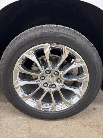 Used 2023 Chevrolet Suburban High Country image 21