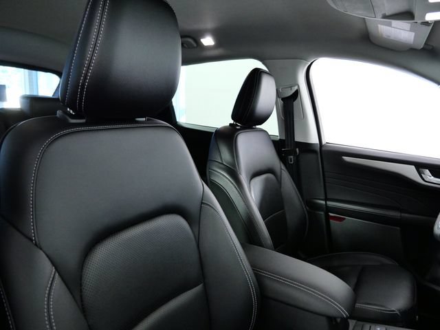 Certified 2021 Ford Escape SEL w/ Technology Package AWD/4WD image 11