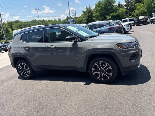 Used 2022 Jeep Compass Limited AWD/4WD image 16