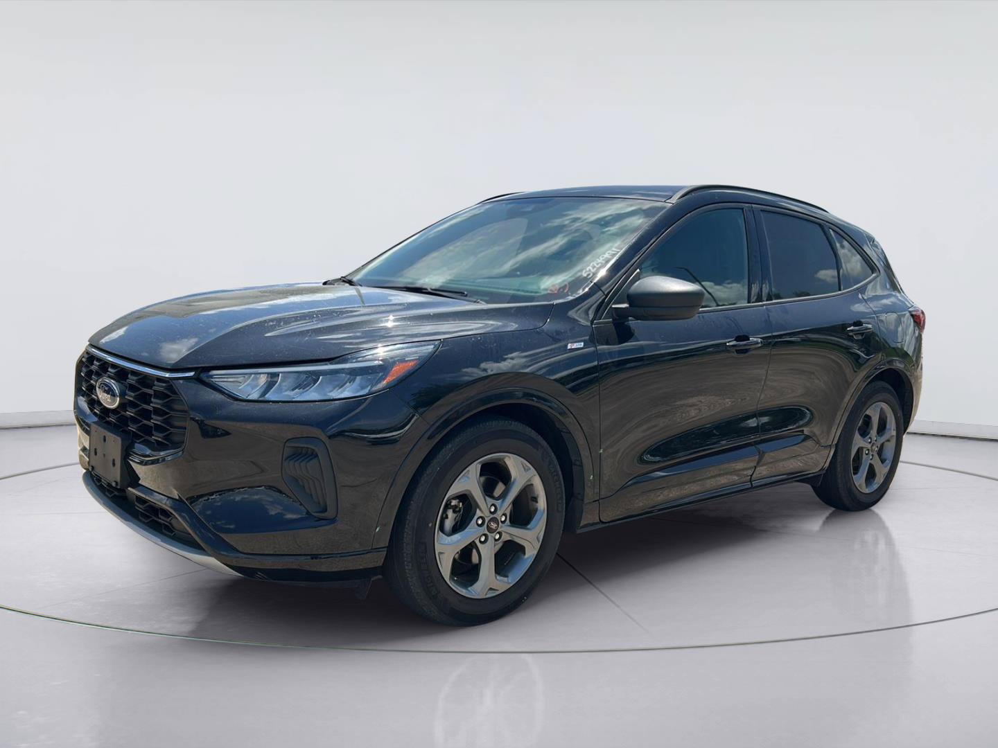 Certified 2023 Ford Escape ST-Line FWD image 3