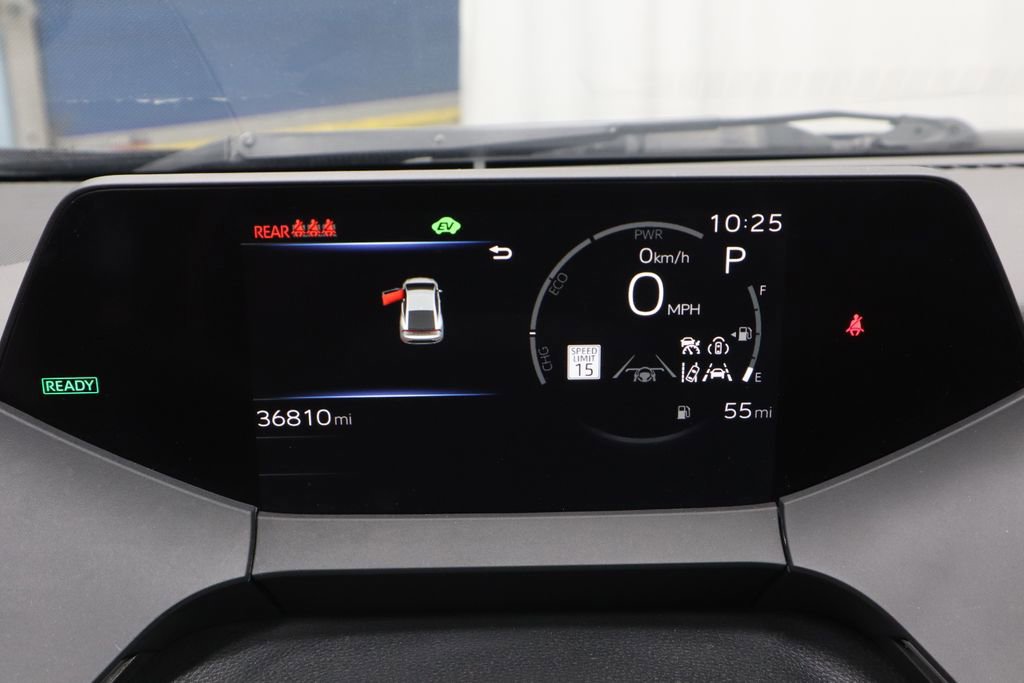 Used 2024 Toyota Prius LE image 28