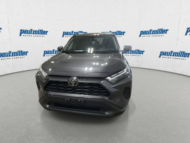 Used 2022 Toyota RAV4 XLE AWD/4WD image 4