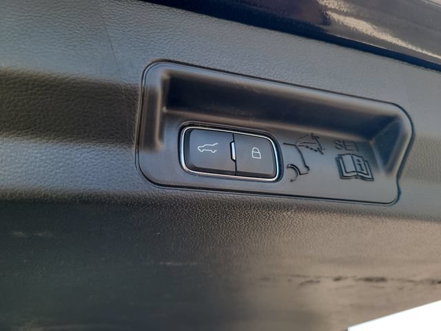 Certified 2025 Ford Explorer ST-Line w/ ST-Line Street Pack AWD/4WD image 27