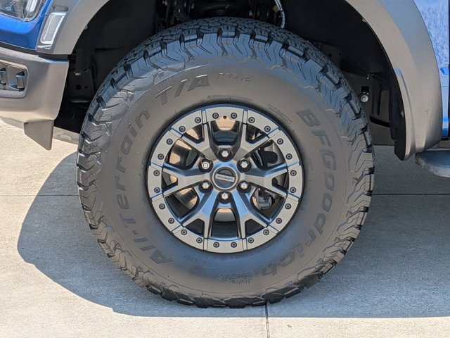 Certified 2022 Ford F150 Raptor w/ Raptor 37 Performance Package AWD/4WD image 11