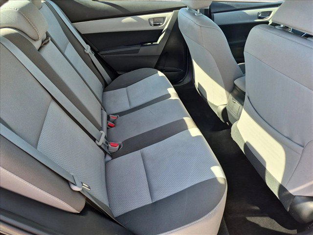 Used 2017 Toyota Corolla LE w/ Carpet Mat Package (TMS) FWD image 18