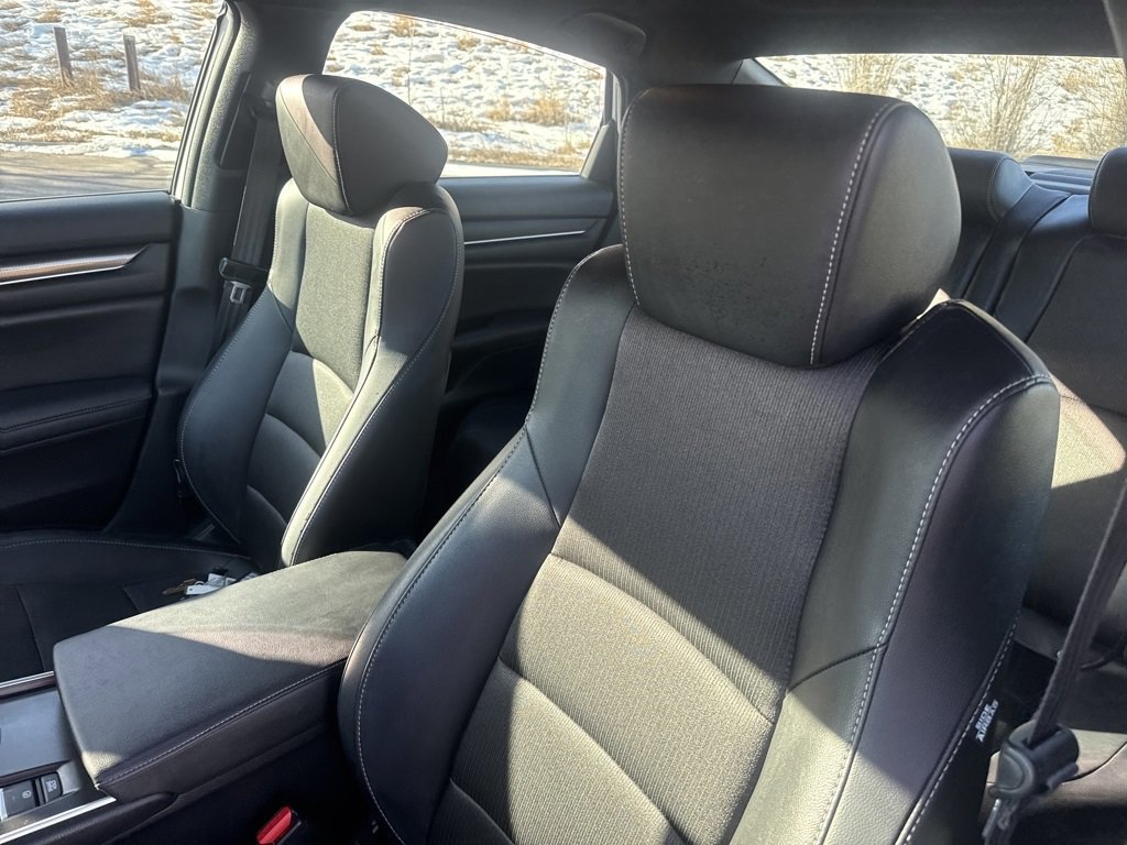 Used 2022 Honda Accord Sport image 11