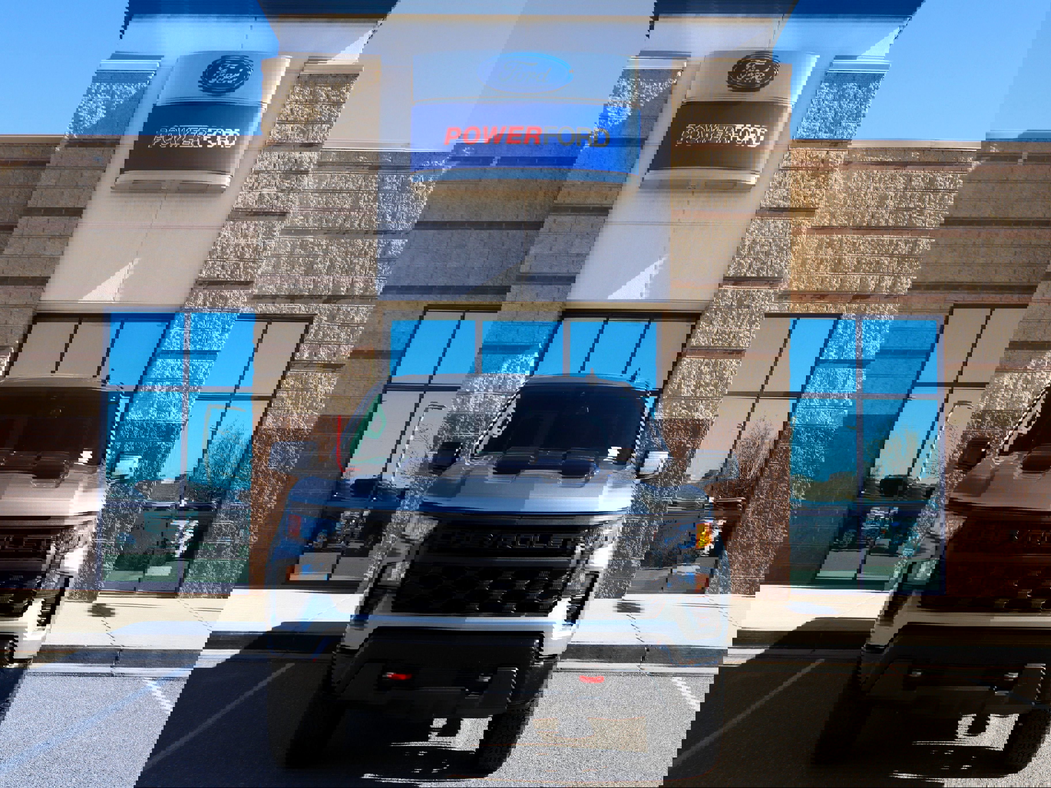 Used 2023 Chevrolet Silverado 1500 Custom Trail Boss w/ LPO, Dark Essentials Package image 8