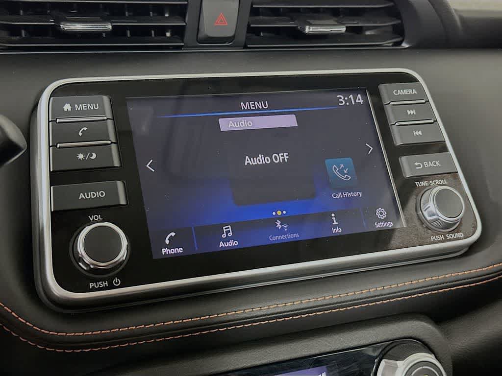 Used 2020 Nissan Kicks SR w/ Exterior Package FWD image 16