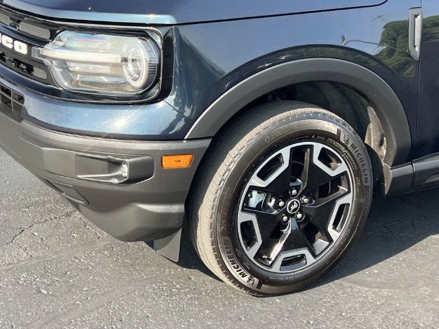 Certified 2023 Ford Bronco Sport Outer Banks AWD/4WD image 8