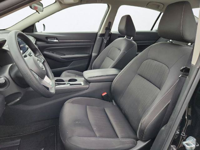 Used 2025 Nissan Altima 2.5 SV FWD image 10