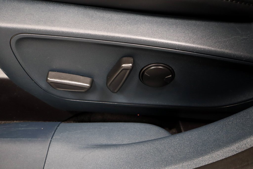 Certified 2024 Ford Maverick Lariat w/ Black Appearance Package image 27