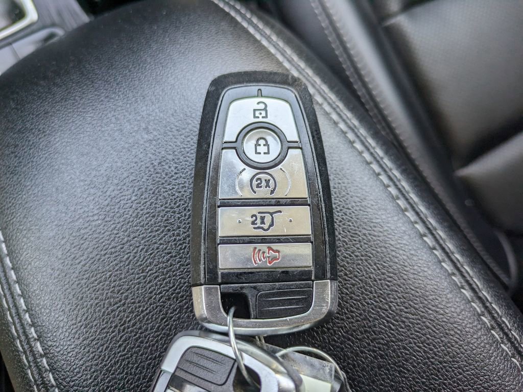 Certified 2022 Ford Escape SEL image 33