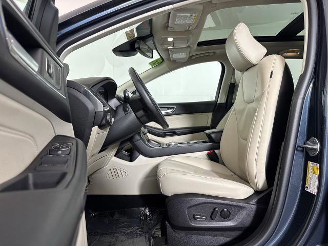 Certified 2022 Ford Edge Titanium image 11
