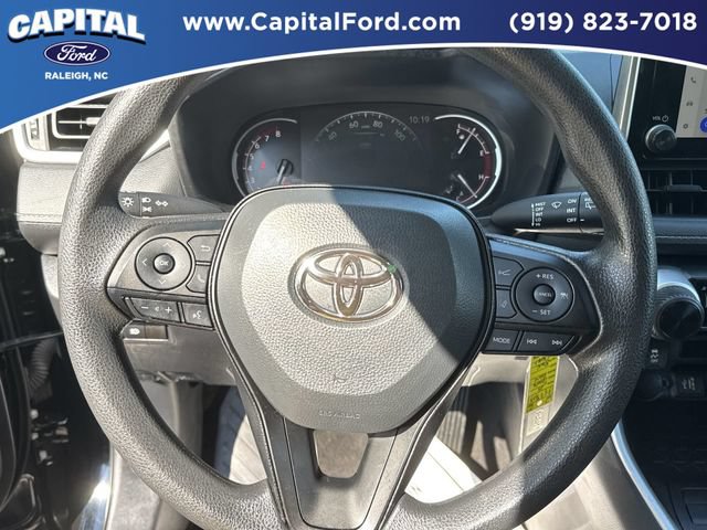Used 2025 Toyota RAV4 LE AWD/4WD image 24