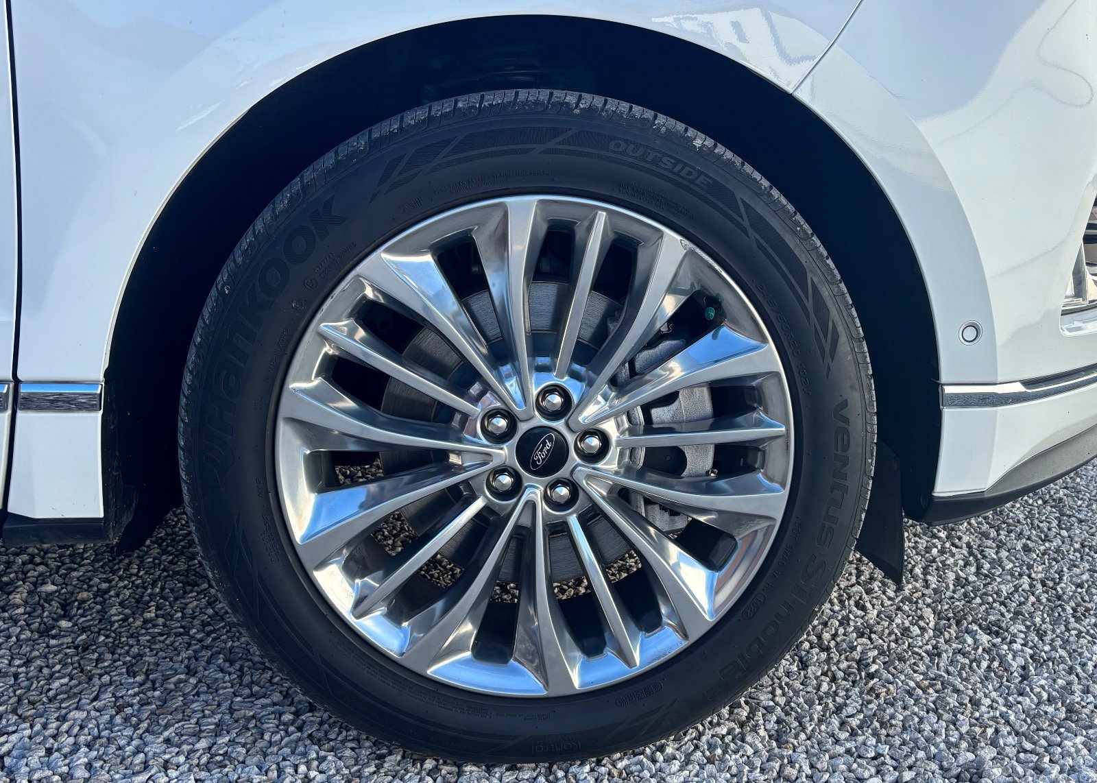 Certified 2022 Ford Edge Titanium w/ Equipment Group 301A image 18