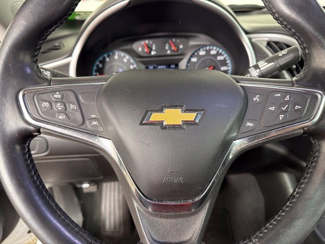 Used 2021 Chevrolet Malibu RS FWD image 25