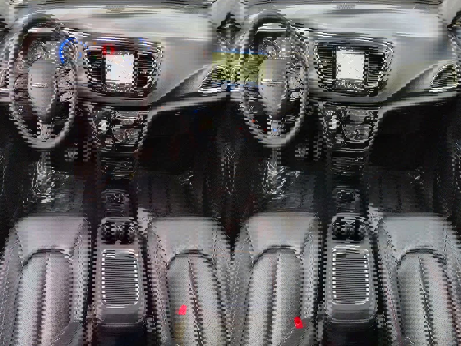 Used 2020 Chrysler Pacifica Touring-L Plus w/ Advanced Safetytec Group image 16