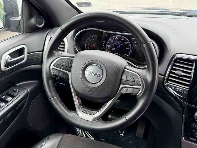 Used 2020 Jeep Grand Cherokee Altitude AWD/4WD image 18
