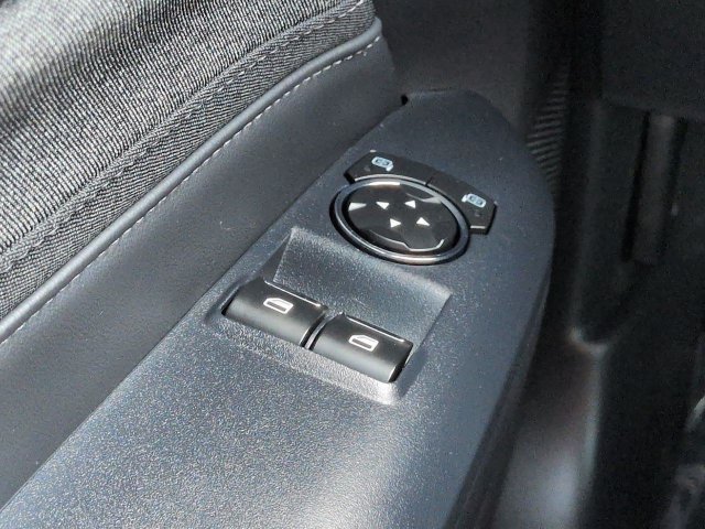 Certified 2025 Ford Mustang Coupe RWD image 21