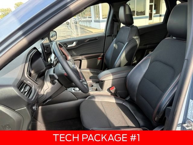 Certified 2025 Ford Escape ST-Line Select w/ Tech Pack #1 AWD/4WD image 4
