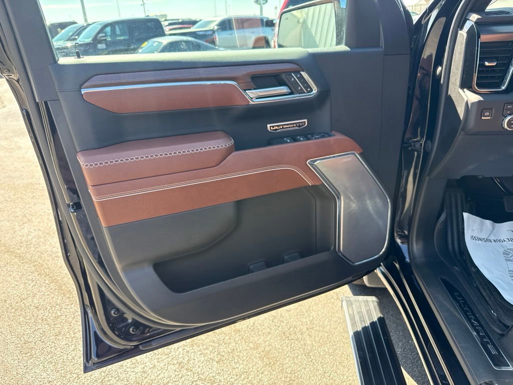Used 2023 GMC Sierra 1500 Denali Ultimate AWD/4WD image 4