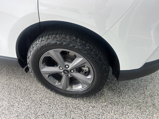 Certified 2023 Ford Edge SEL w/ Sport Appearance Package AWD/4WD image 8