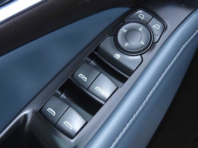 Used 2023 Buick Enclave Essence image 18