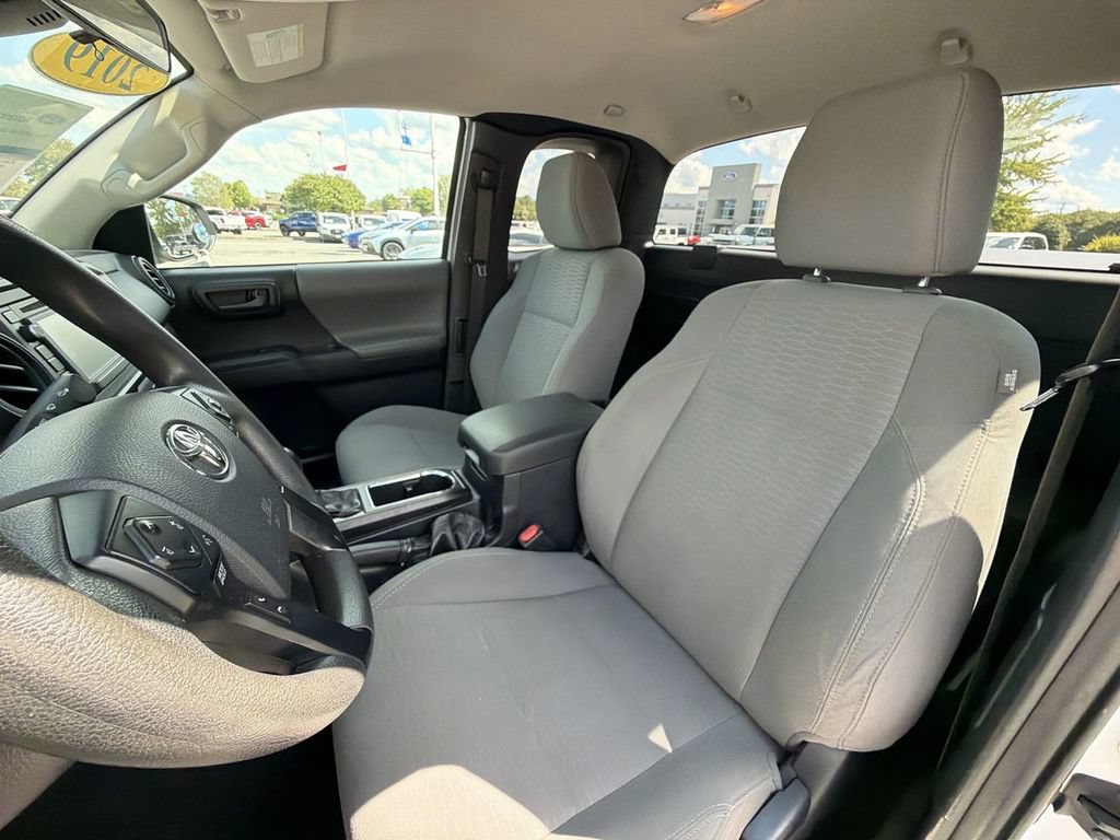 Used 2019 Toyota Tacoma SR RWD image 11