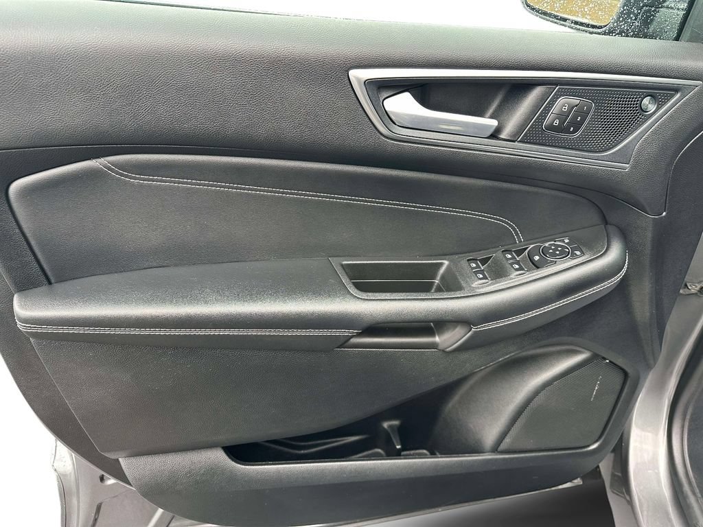 Certified 2024 Ford Edge Titanium AWD/4WD image 9