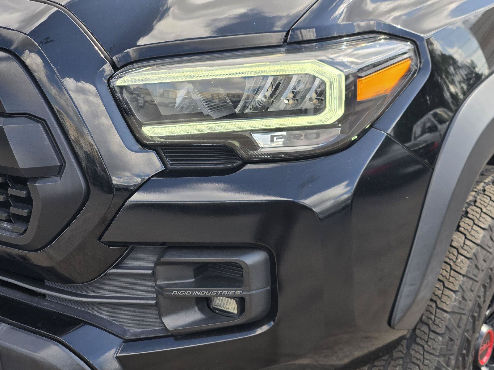 Used 2022 Toyota Tacoma TRD Pro AWD/4WD image 9