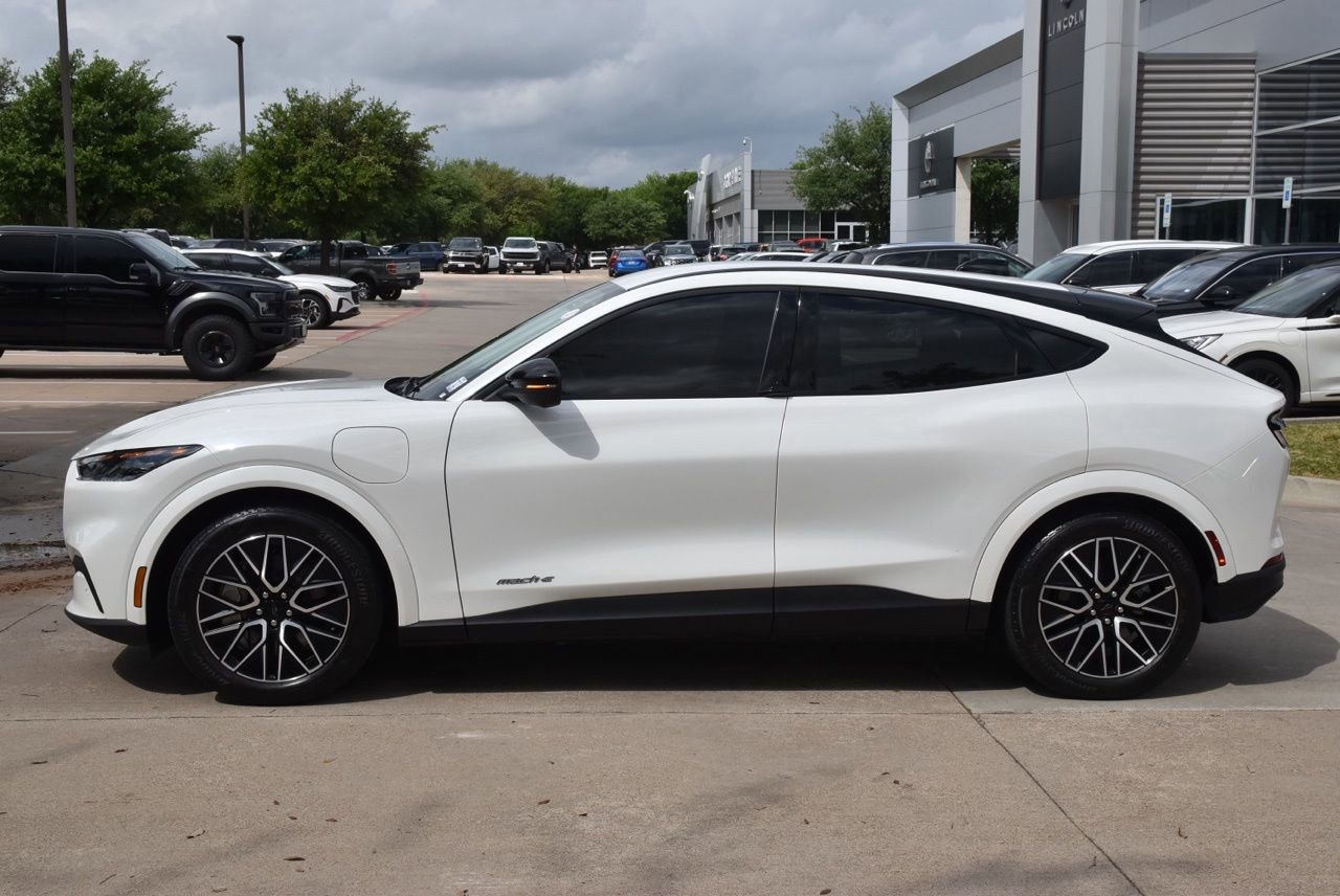 Certified 2025 Ford Mustang Mach-E Premium image 5
