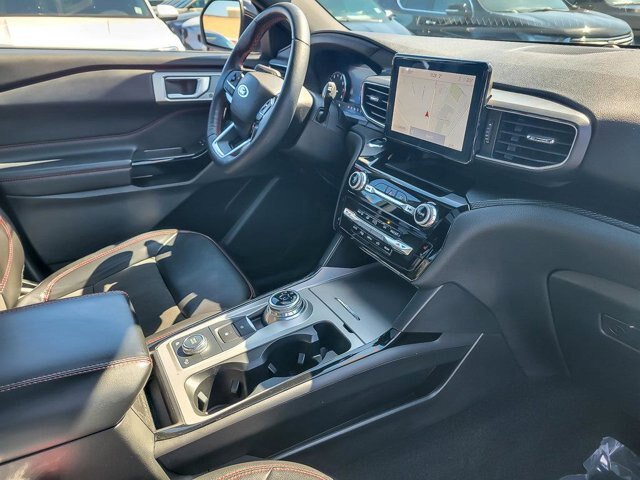 Certified 2023 Ford Explorer ST-Line w/ Class IV Trailer Tow Package AWD/4WD image 32