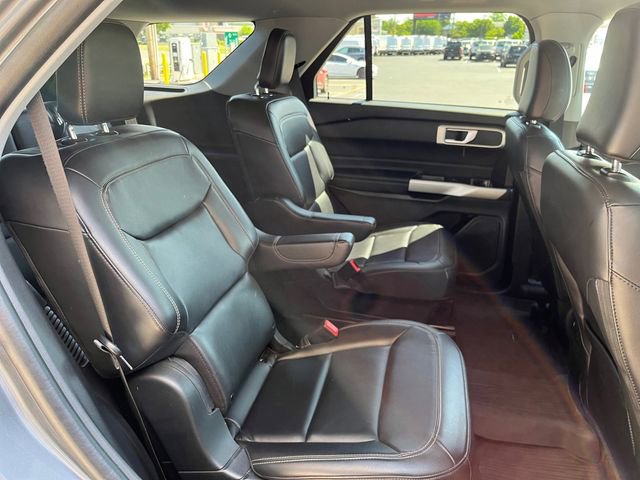 Certified 2023 Ford Explorer XLT w/ Equipment Group 202A AWD/4WD image 25