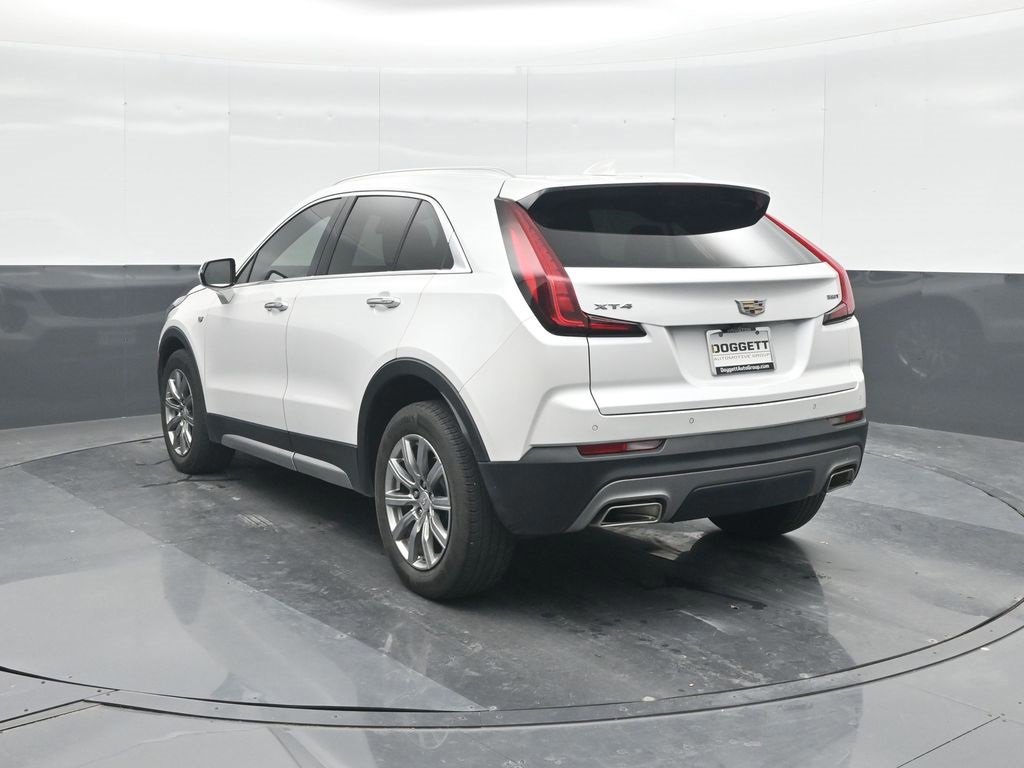 Used 2023 Cadillac XT4 Premium Luxury w/ Driver Assist Package image 4