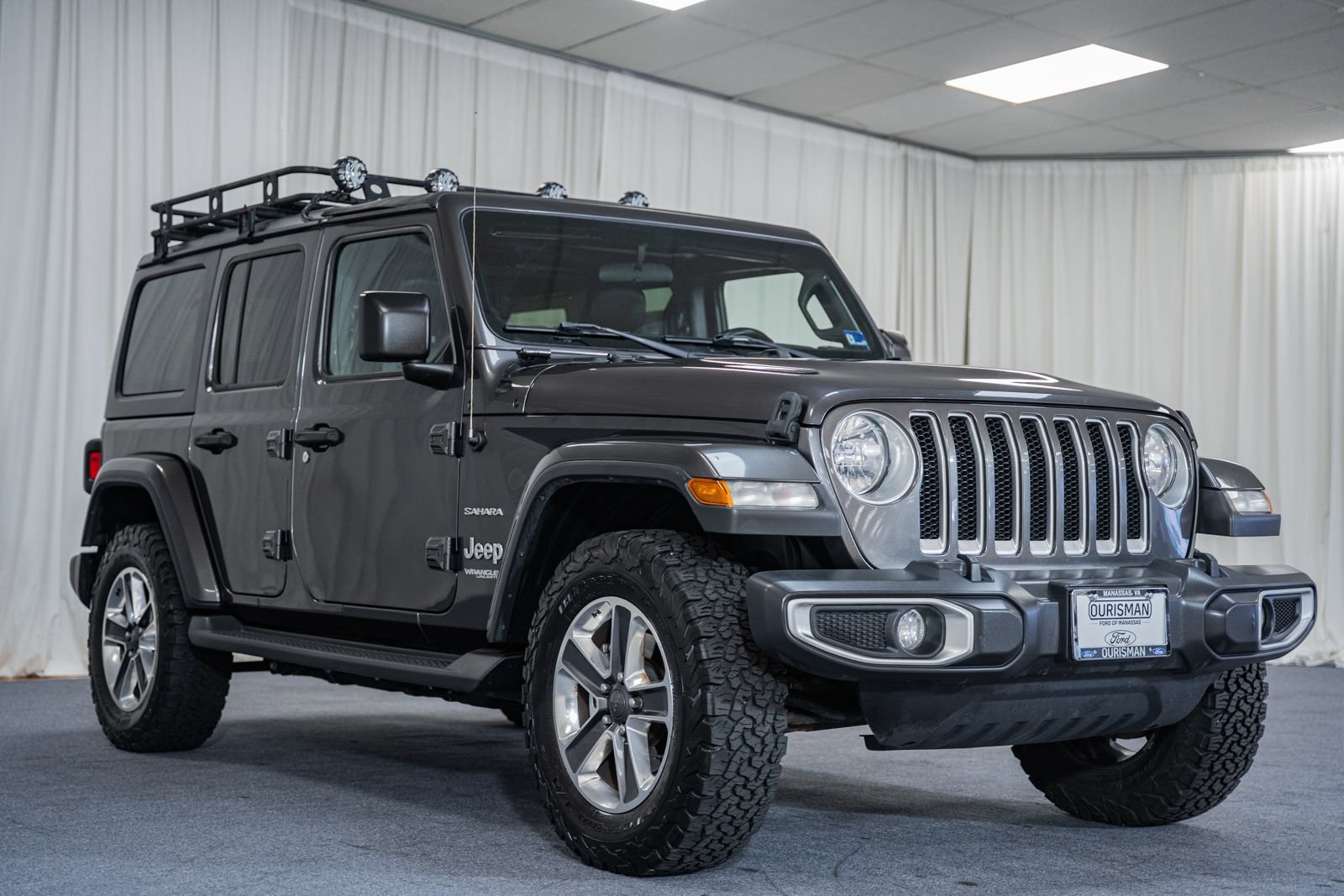 Used 2018 Jeep Wrangler Unlimited Sahara AWD/4WD image 1