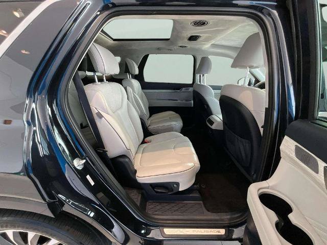 Used 2023 Hyundai Palisade Calligraphy w/ Cargo Package AWD/4WD image 22