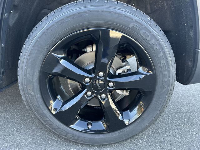 Used 2023 Jeep Grand Cherokee Limited w/ Luxury Tech Group II image 10