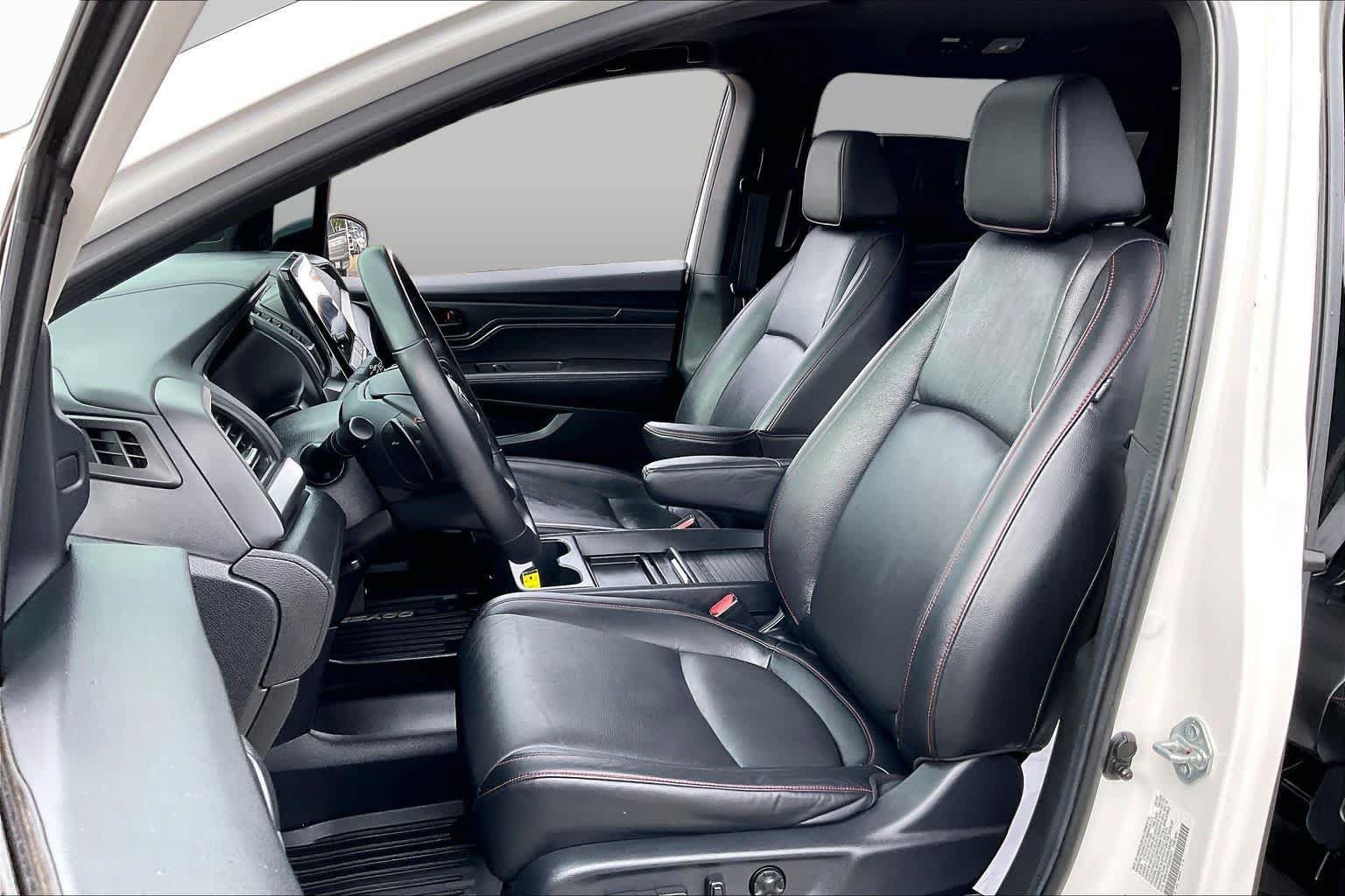 Used 2024 Honda Odyssey Sport image 8