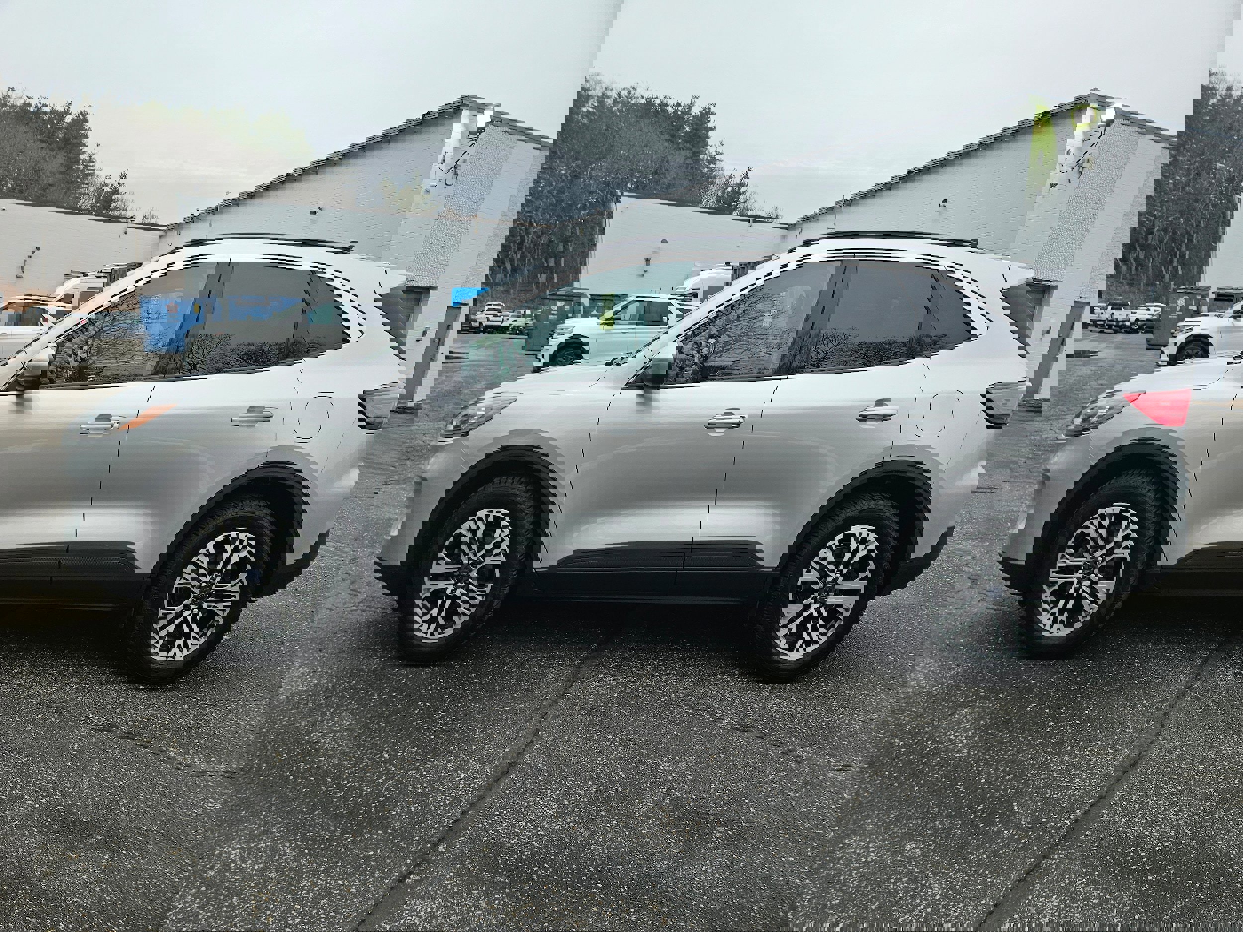 Certified 2020 Ford Escape SEL image 6