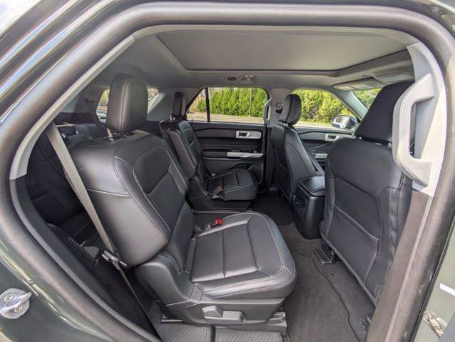 Certified 2023 Ford Explorer XLT w/ Equipment Group 202A image 36