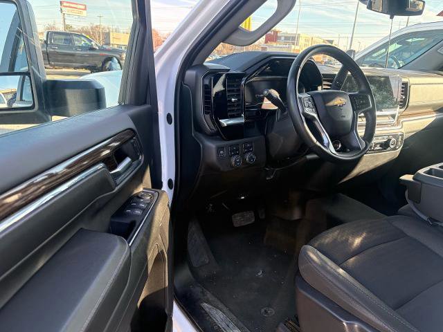 Used 2024 Chevrolet Silverado 2500 LT image 8