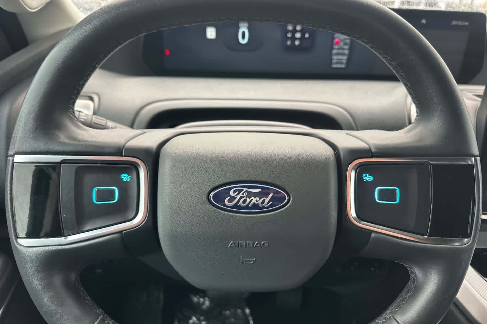 Certified 2025 Ford Expedition Active AWD/4WD image 24