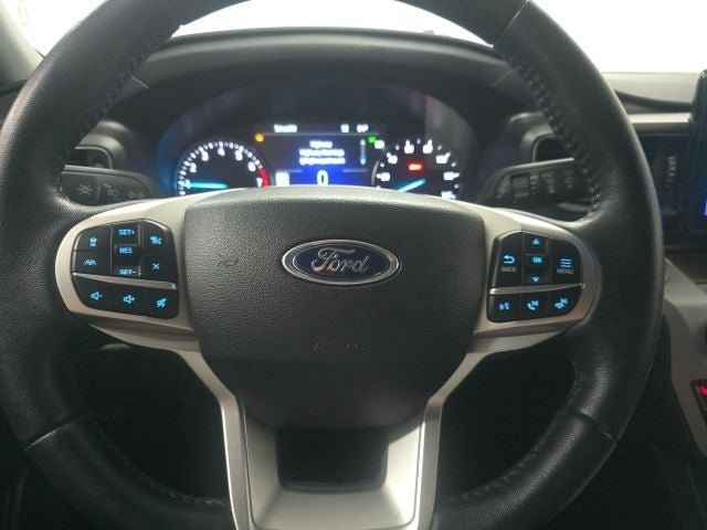 Certified 2023 Ford Explorer XLT w/ Equipment Group 202A AWD/4WD image 29