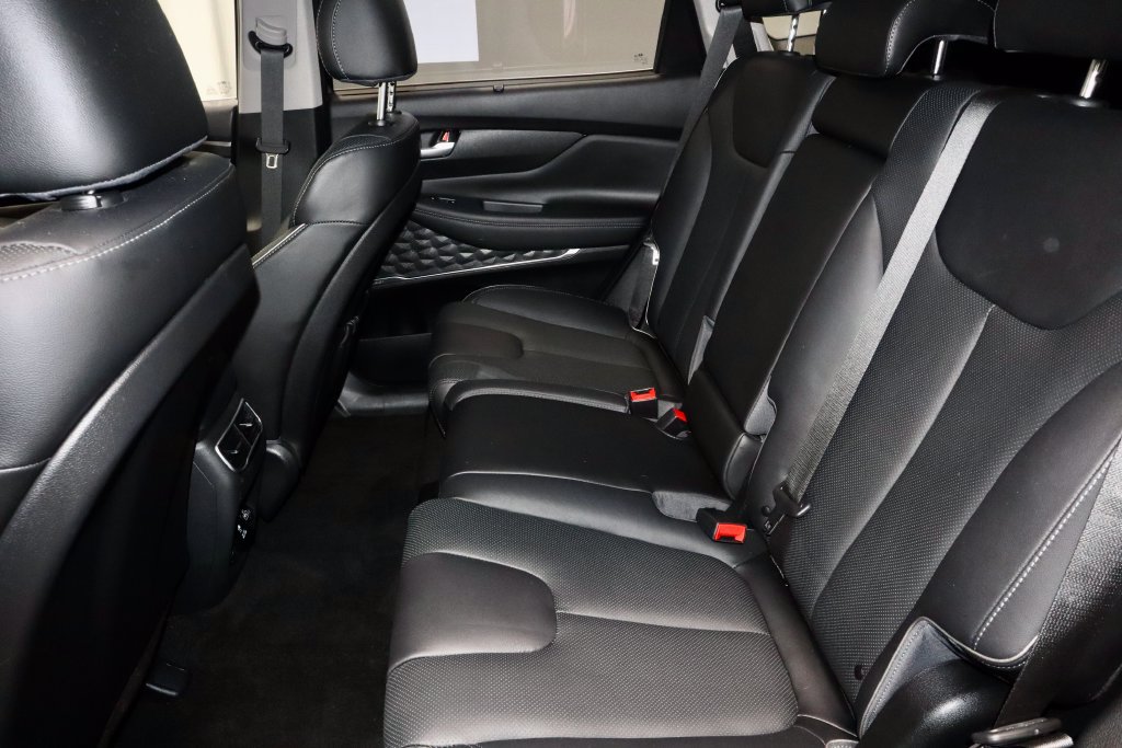 Used 2023 Hyundai Santa Fe Limited AWD/4WD image 23