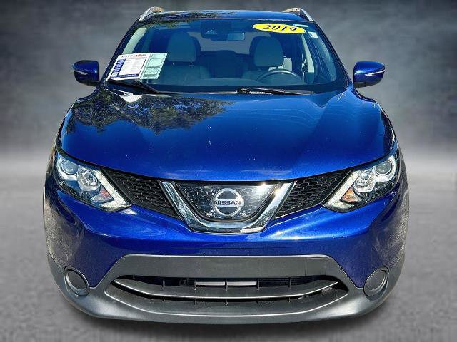 Used 2019 Nissan Rogue Sport SV FWD image 2