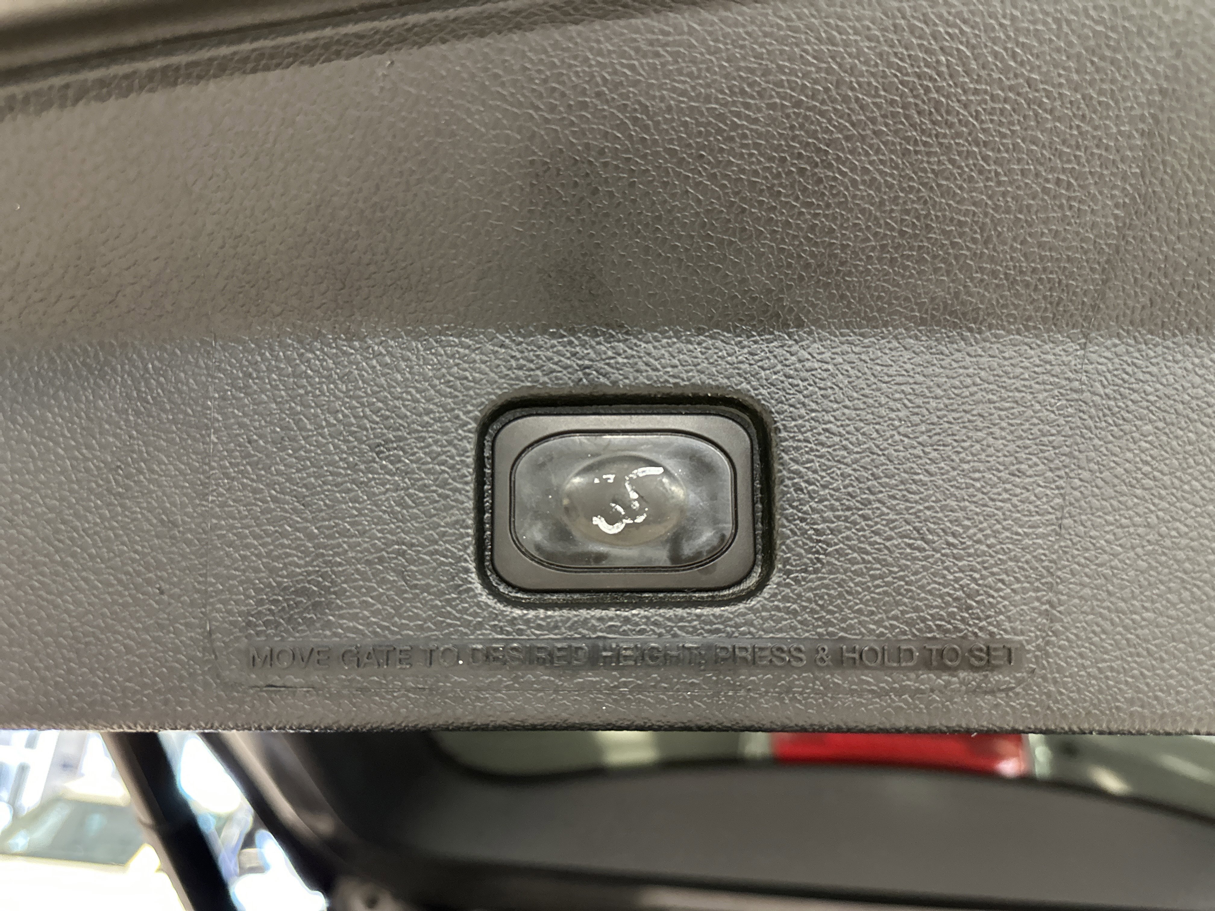 Certified 2019 Ford Explorer XLT w/ Equipment Group 202A image 30