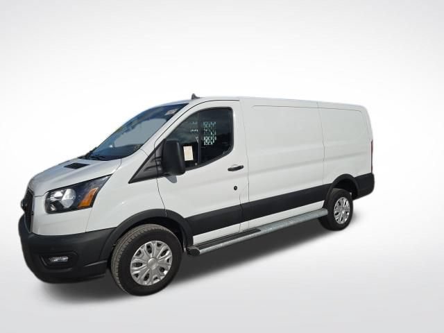 Certified 2025 Ford Transit 250 Low Roof w/ Exterior Upgrade Package RWD image 9