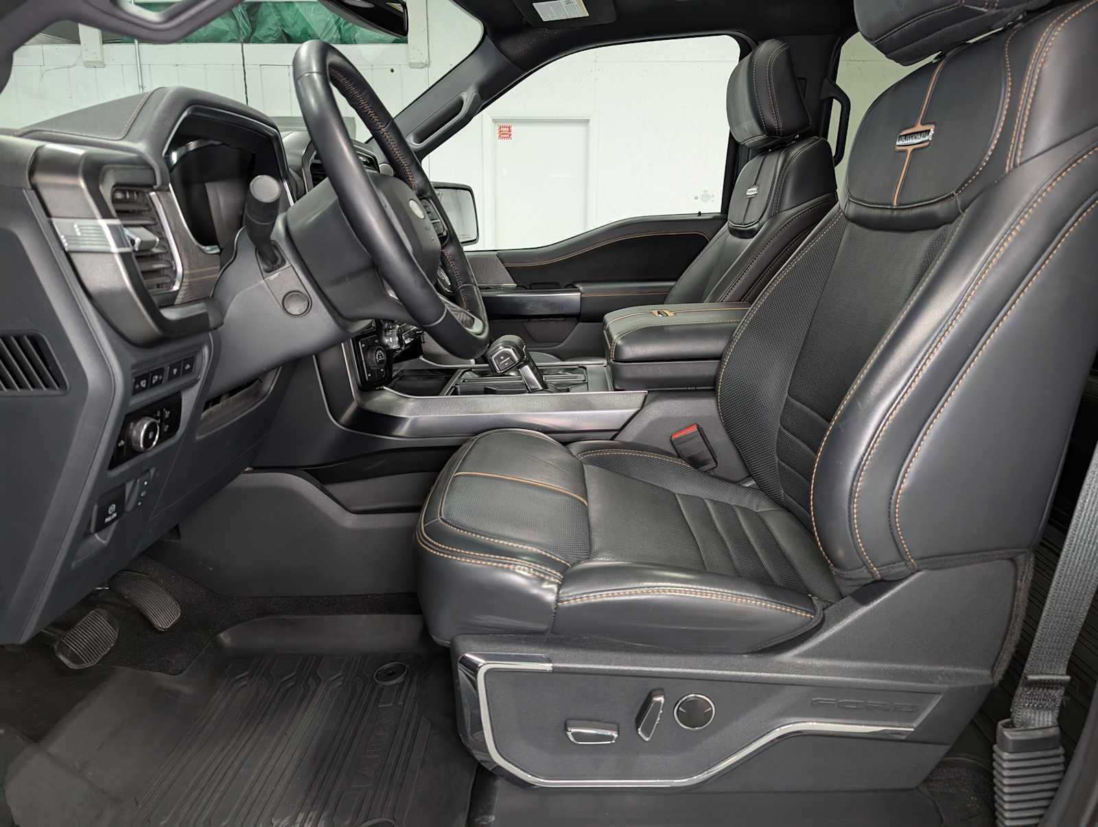 Certified 2023 Ford F150 Platinum w/ Equipment Group 701A High image 9