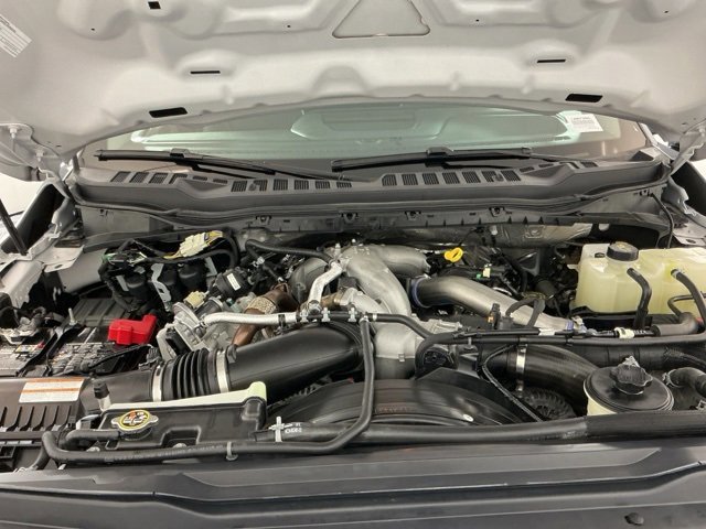 Certified 2025 Ford F450 Lariat w/ FX4 Off-Road Package image 34